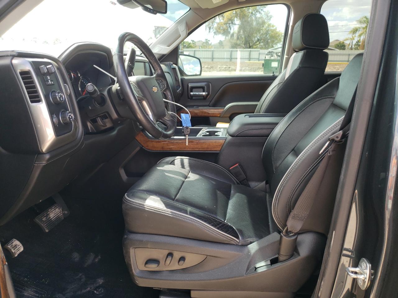 Photo 5 from auction – 2018 CHEVROLET SILVERADO with VIN 3GCUKTEJ6JG334013