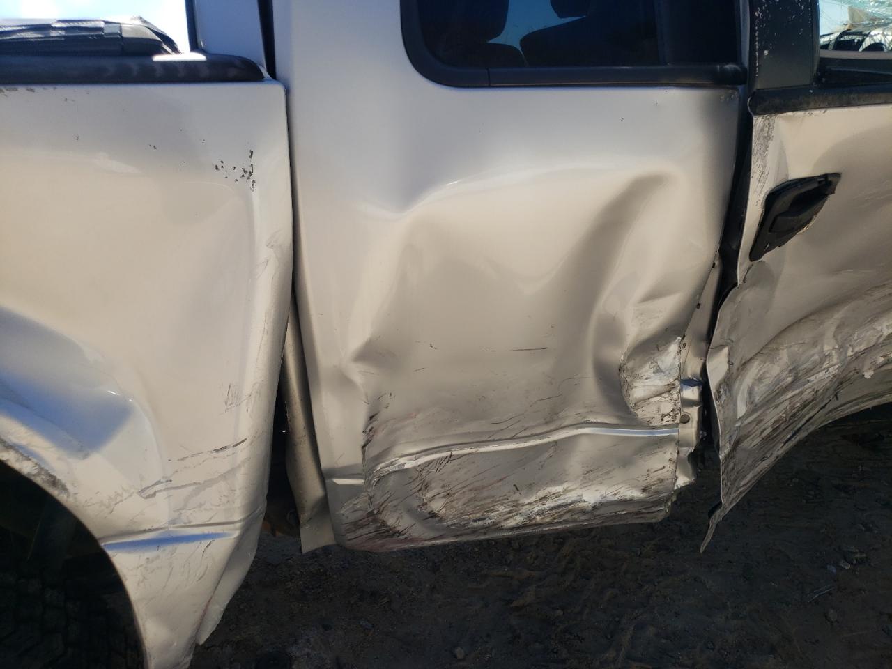 Photo 6 from auction – 2005 FORD F150 with VIN 1FTRX14W35FA73021