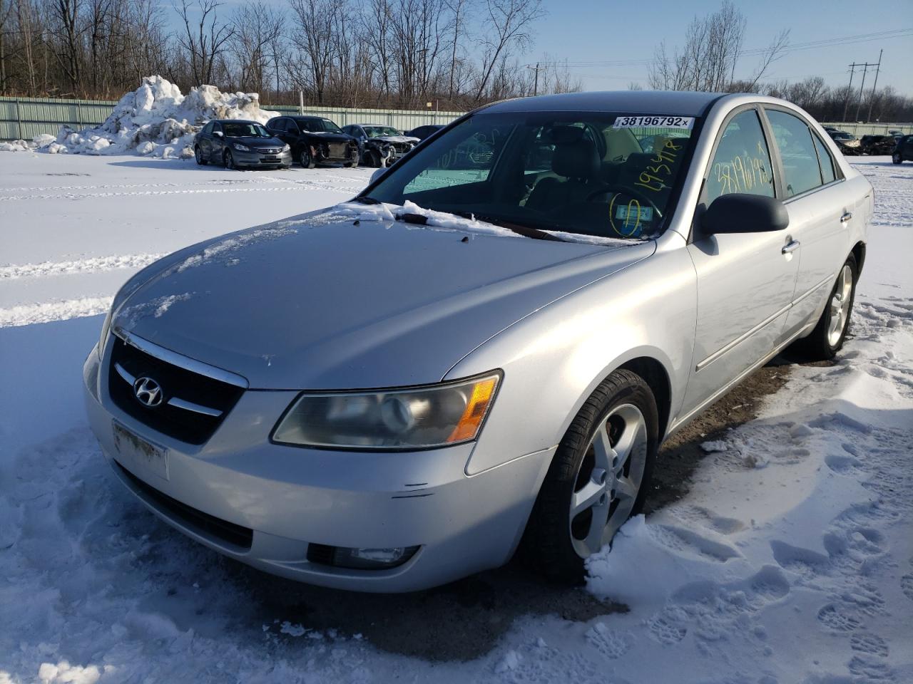 Photo 2 from auction – 2007 HYUNDAI SONATA with VIN 5NPEU46F07H243253