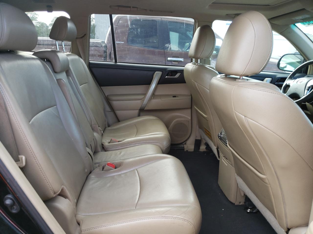 Photo 6 from auction – 2012 TOYOTA HIGHLANDER with VIN 5TDZK3EH0CS065031