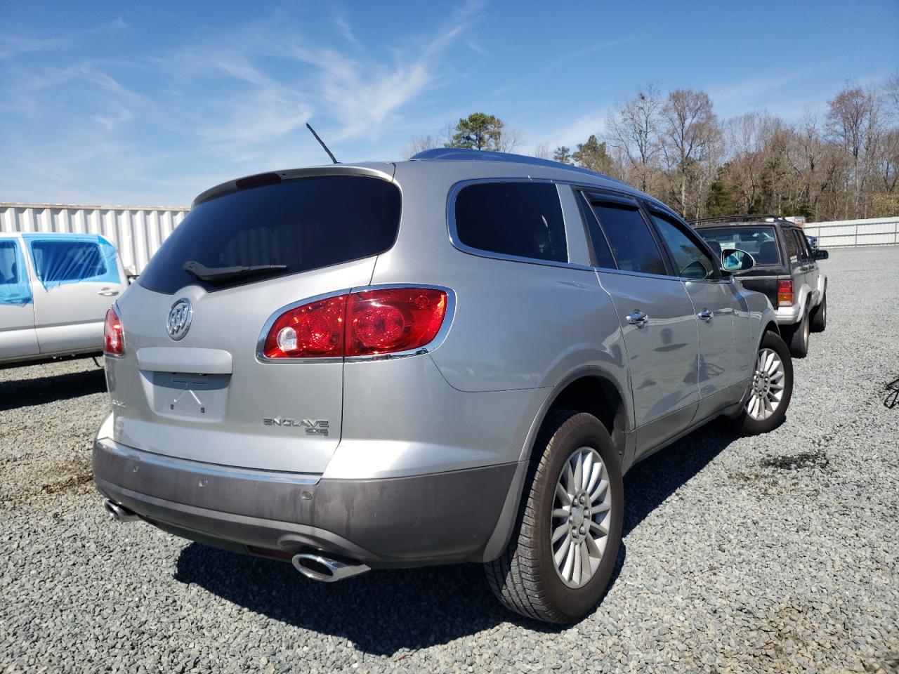 Photo 4 from auction – 2008 BUICK ENCLAVE CX with VIN 5GAER23738J258701