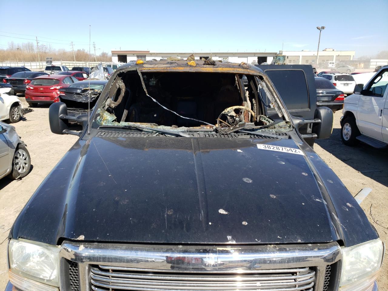 Photo 7 from auction – 2004 FORD F350 SUPER with VIN 1FTWW33P74EC53389