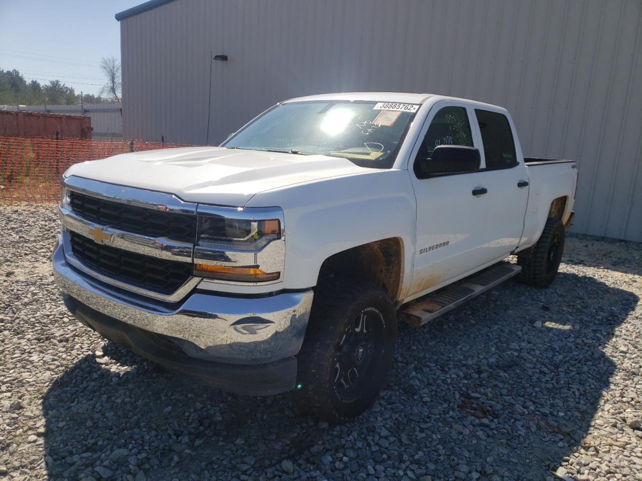 Photo 2 from auction – 2018 CHEVROLET SILVERADO with VIN 1GCUKNEC9JF222112
