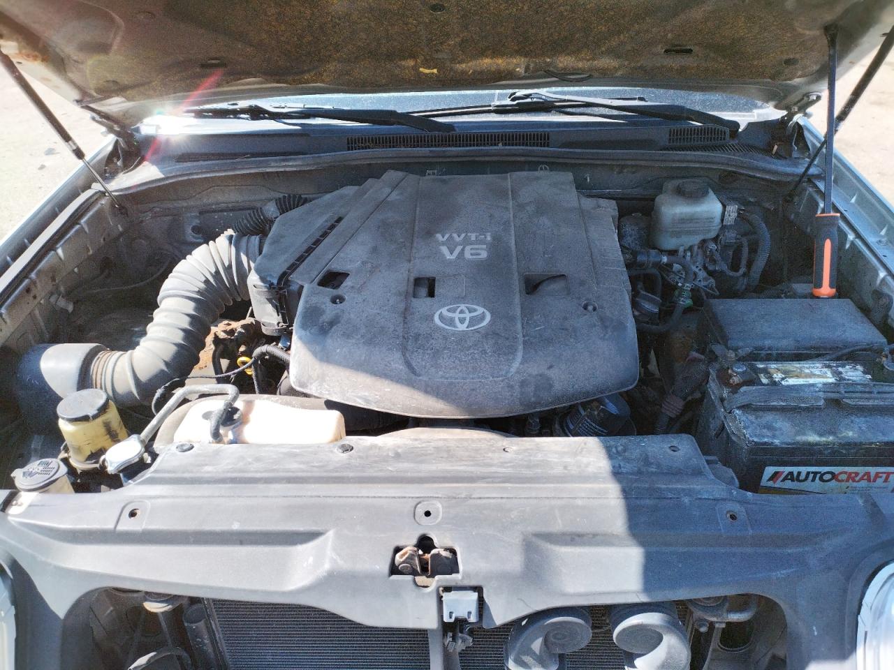 Photo 7 from auction – 2005 TOYOTA 4RUNNER SR with VIN JTEBU14R150061050