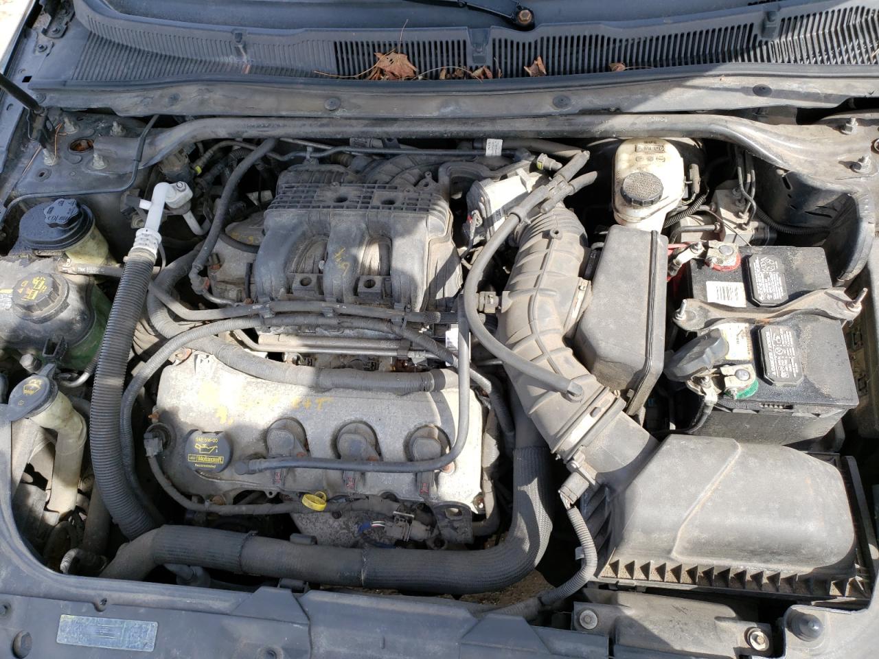 Photo 7 from auction – 2011 FORD TAURUS SEL with VIN 1FAHP2HW5BG143772