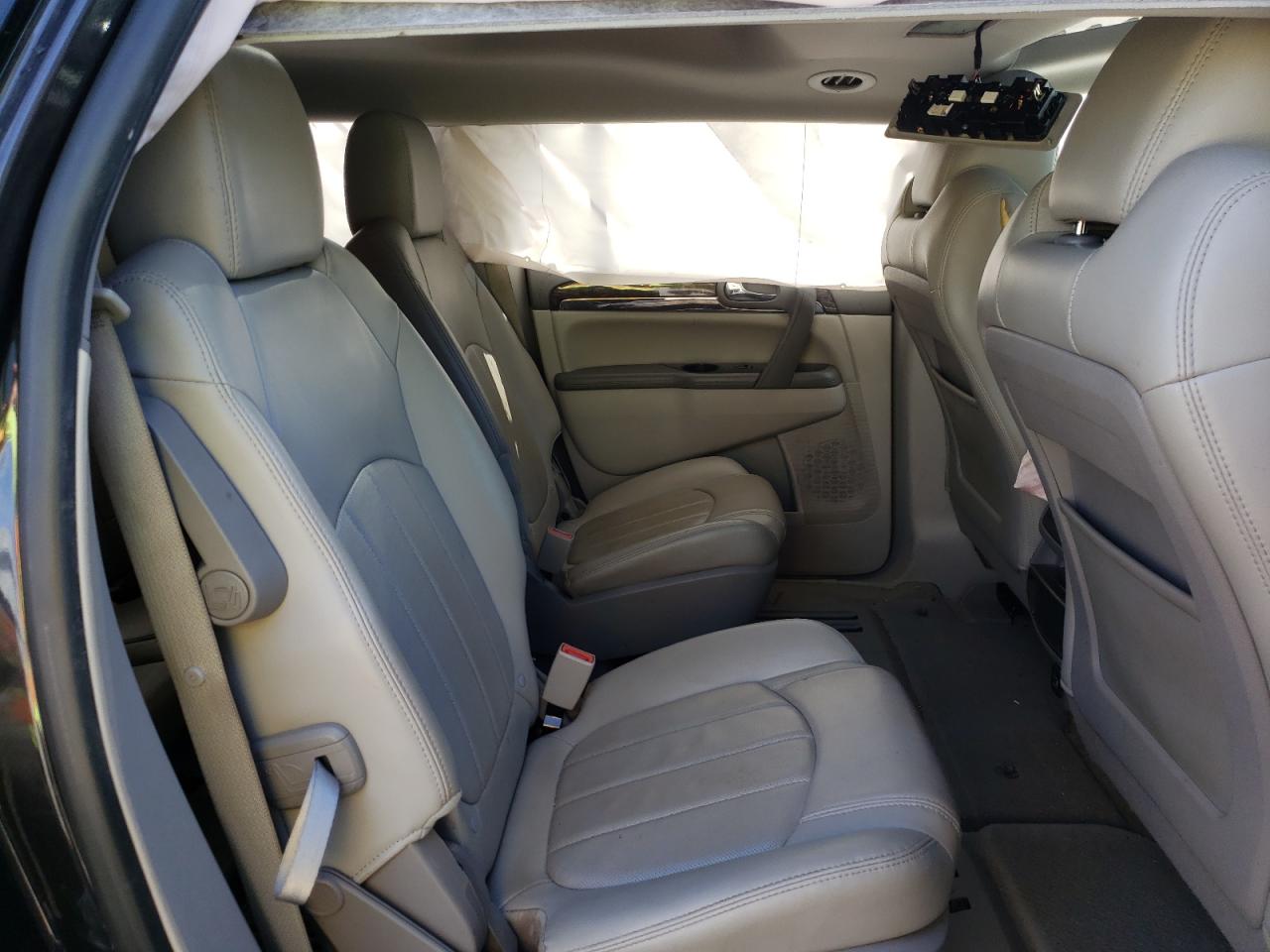 Photo 6 from auction – 2017 BUICK ENCLAVE with VIN 5GAKRBKD6HJ306394