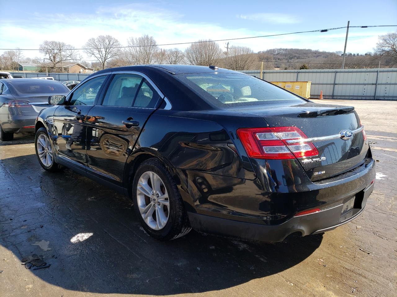 Photo 3 from auction – 2015 FORD TAURUS SE with VIN 1FAHP2D84FG199361