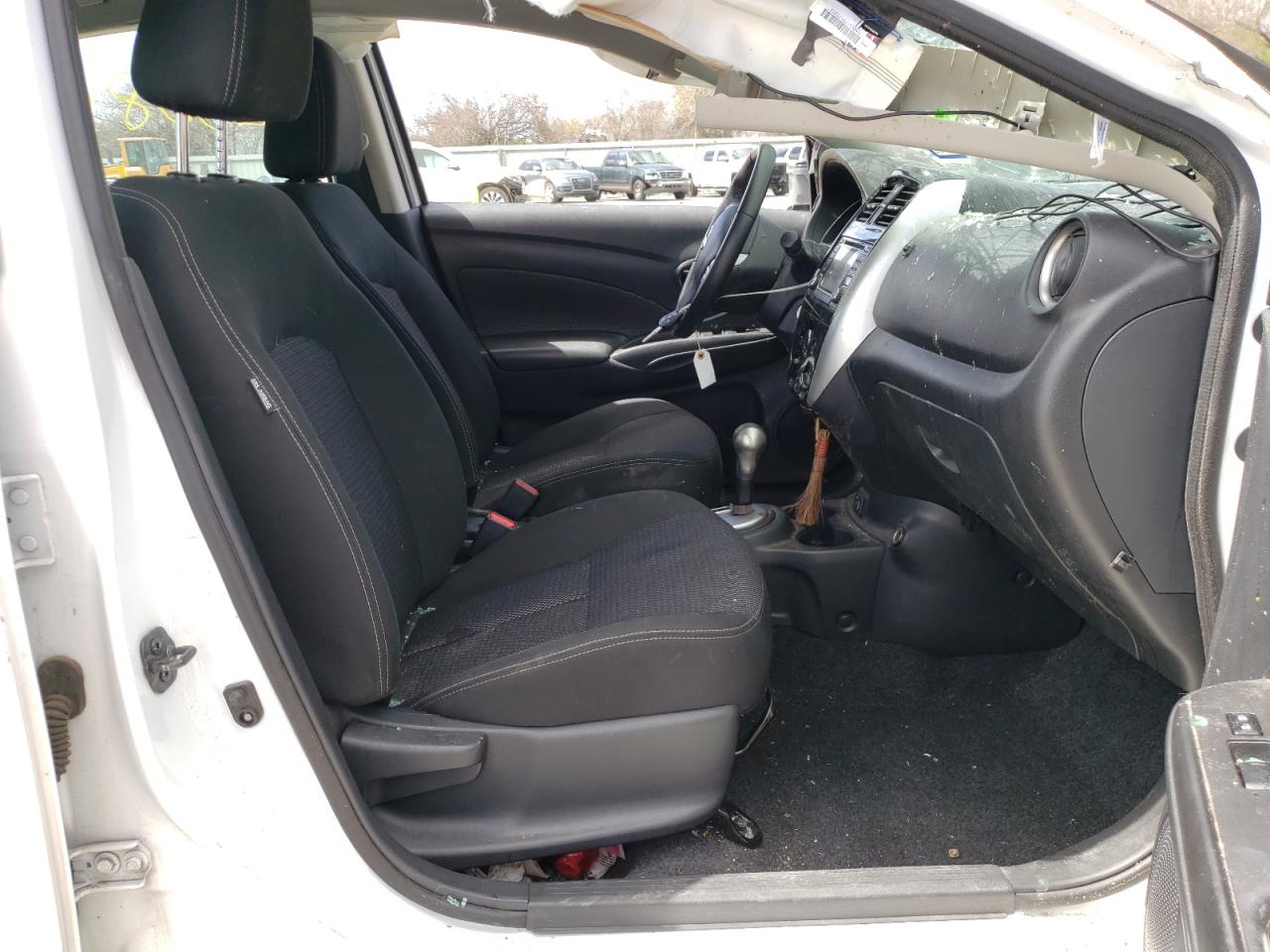 Photo 5 from auction – 2018 NISSAN VERSA S with VIN 3N1CN7AP8JL844667