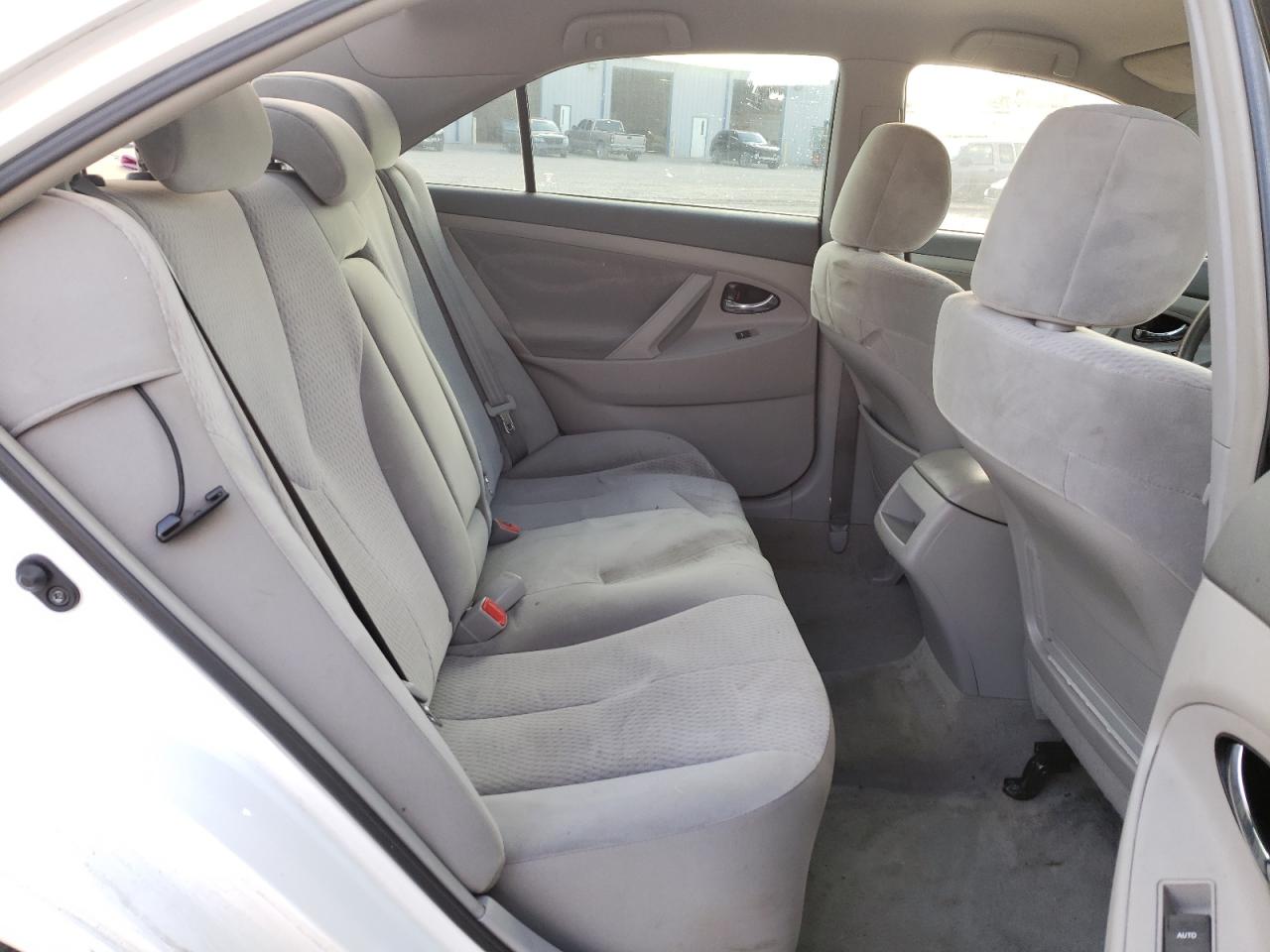 Photo 6 from auction – 2010 TOYOTA CAMRY BASE with VIN 4T4BF3EK1AR046631