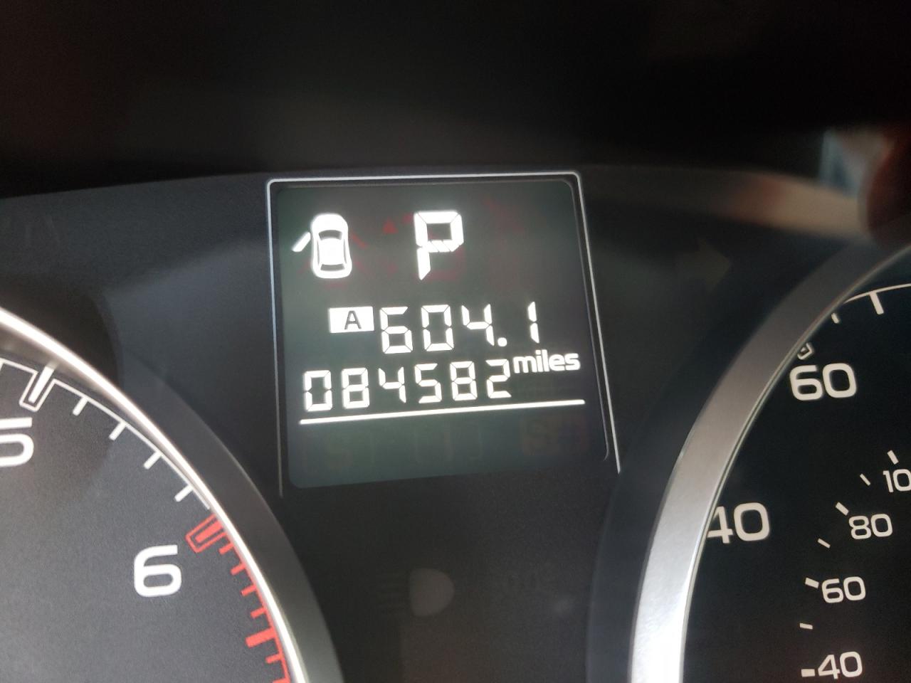 Photo 8 from auction – 2014 SUBARU LEGACY 2.5 with VIN 4S3BMCC65E3024315