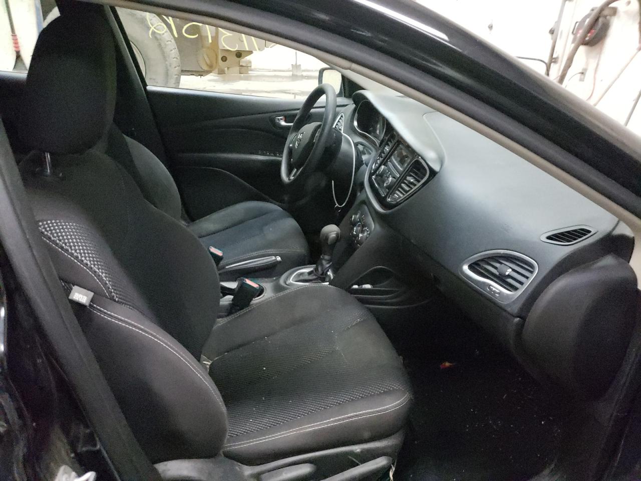 Photo 5 from auction – 2015 DODGE DART SXT with VIN 1C3CDFBB9FD415682