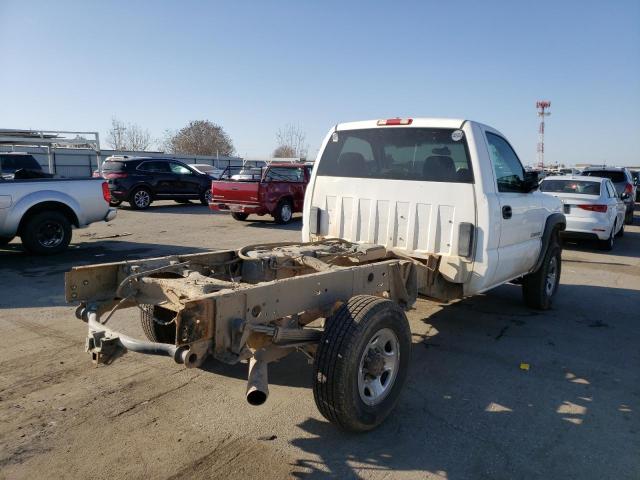 Photo 4 from auction – 2005 CHEVROLET SILVERADO with VIN 1GBHC24U35E168099