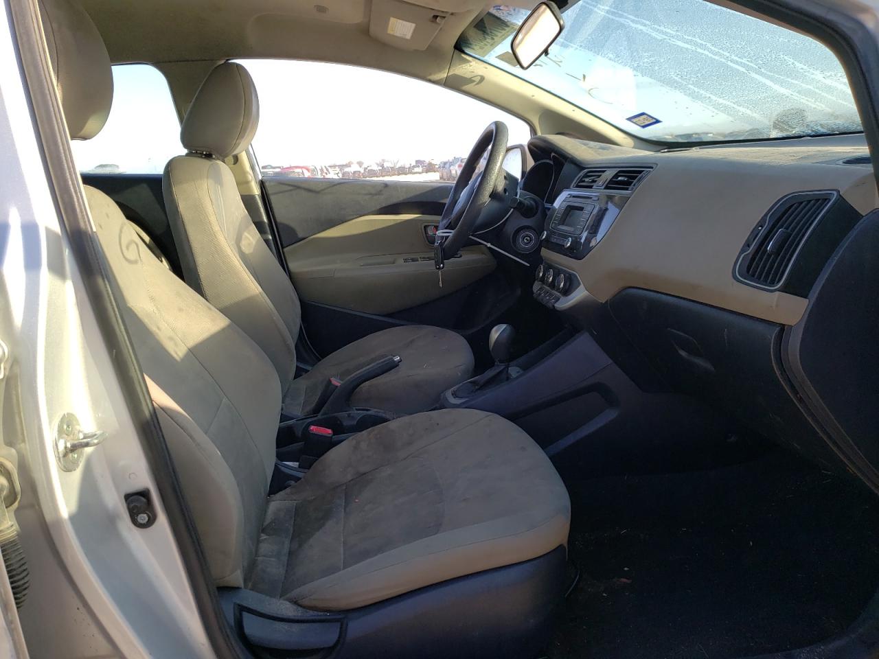 Photo 5 from auction – 2016 KIA RIO LX with VIN KNADM4A37G6576260