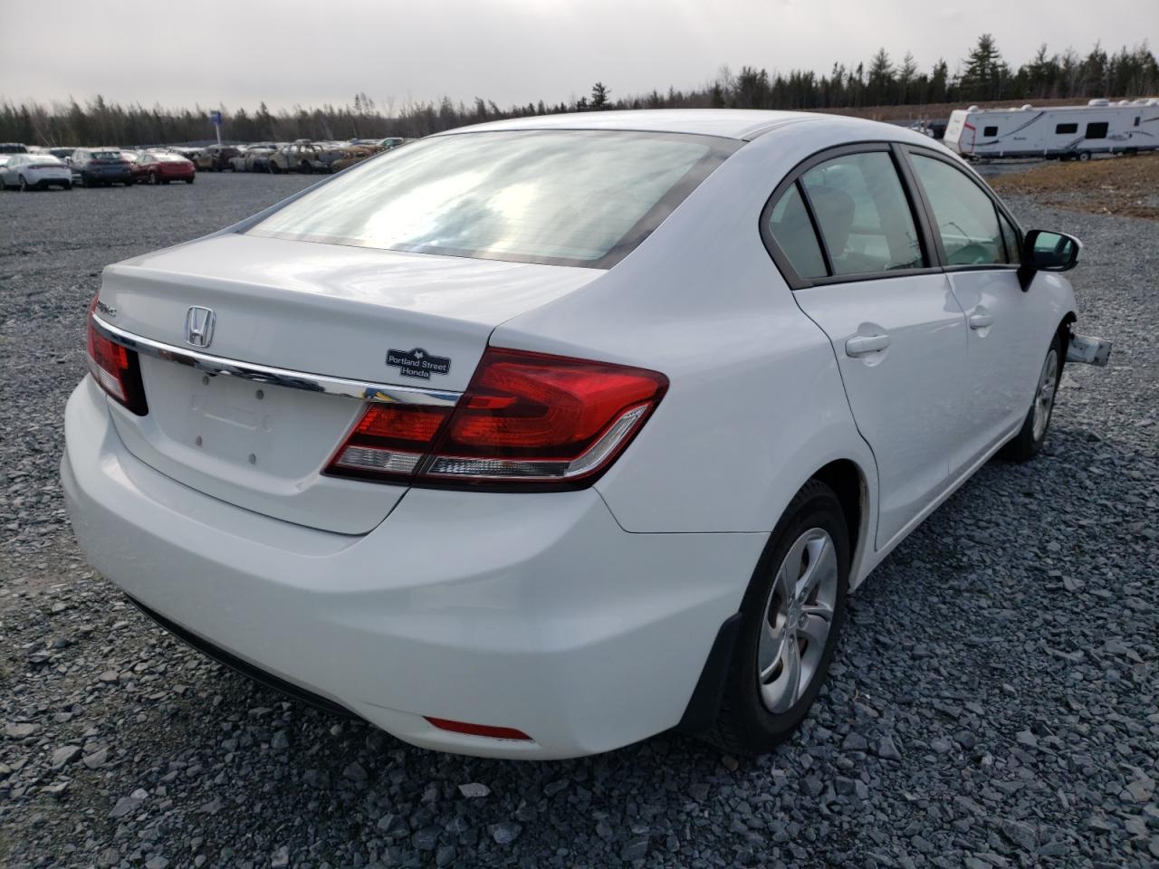 Photo 4 from auction – 2015 HONDA CIVIC LX with VIN 2HGFB2F42FH055209