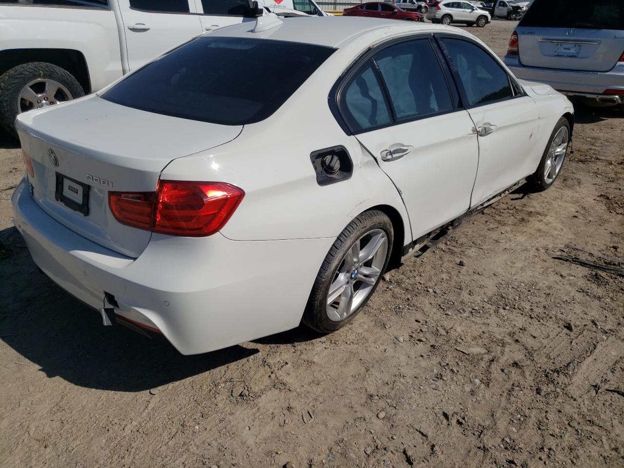 Photo 4 from auction – 2014 BMW 328 I with VIN WBA3A5C50EP603573
