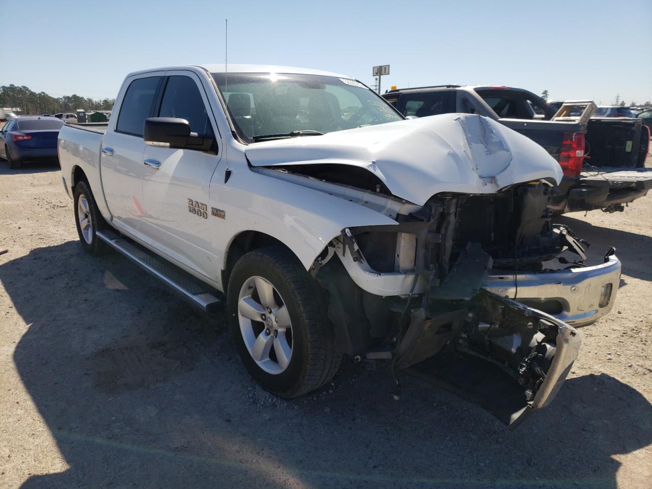 RAM 1500 SLT 2015 с VIN 1C6RR6LT9FS676313 - Фото с аукциона