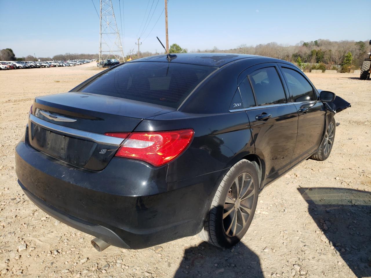 Photo 4 from auction – 2014 CHRYSLER 200 TOURIN with VIN 1C3CCBBB7EN186424