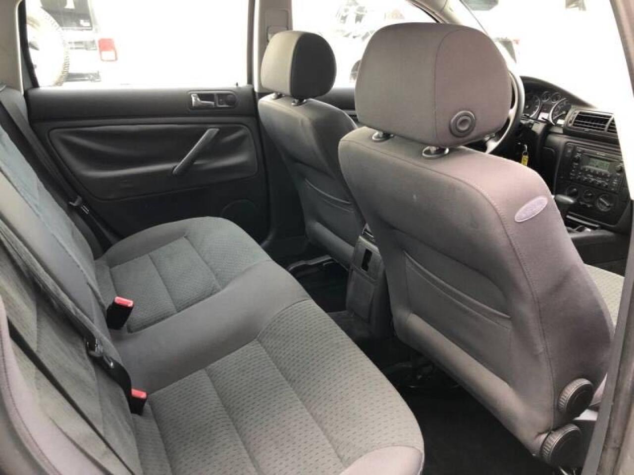 Photo 6 from auction – 2004 VOLKSWAGEN PASSAT GLS with VIN WVWPD63B74E301845
