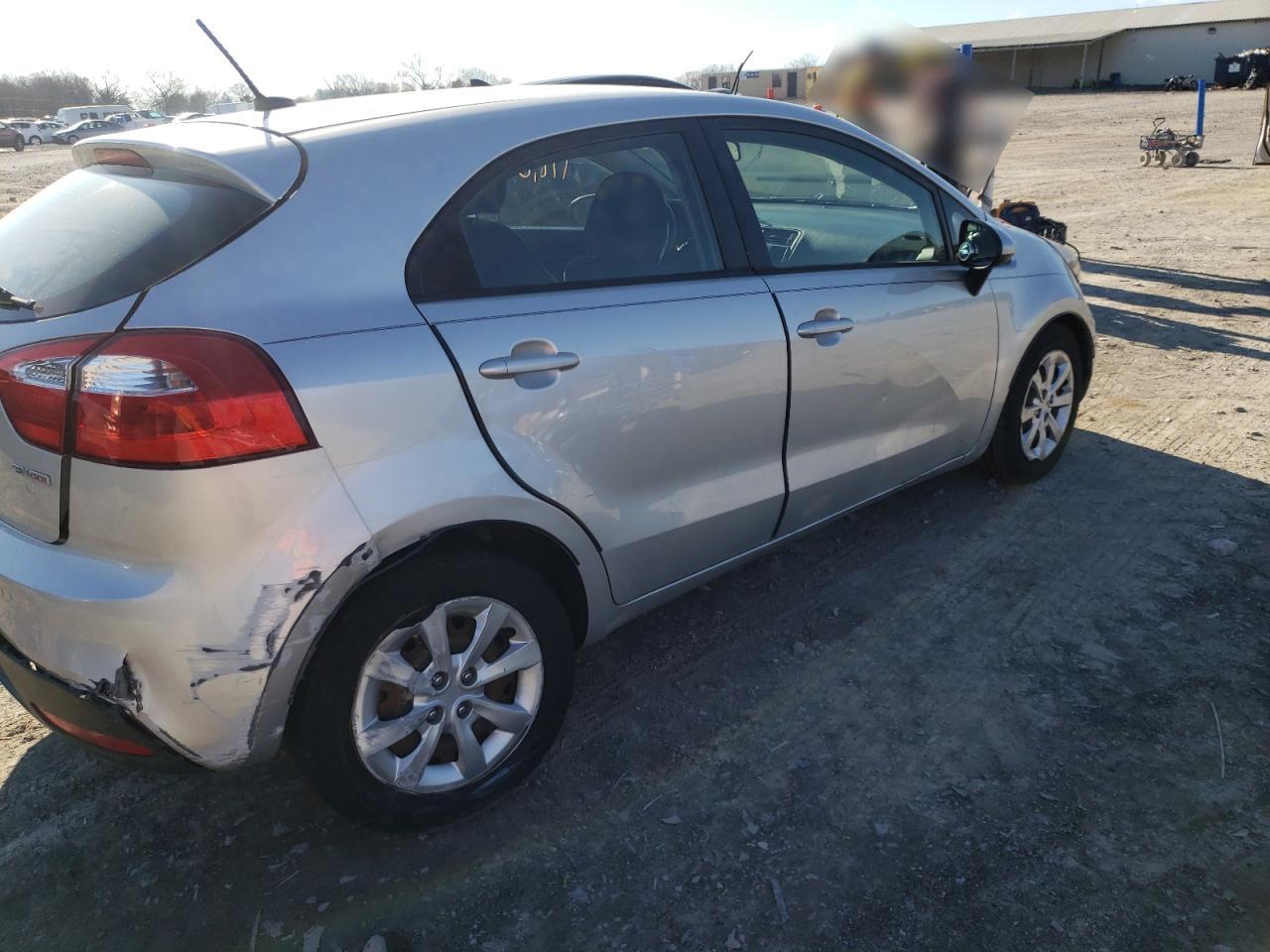 Photo 9 from auction – 2012 KIA RIO EX with VIN KNADN5A3XC6089051