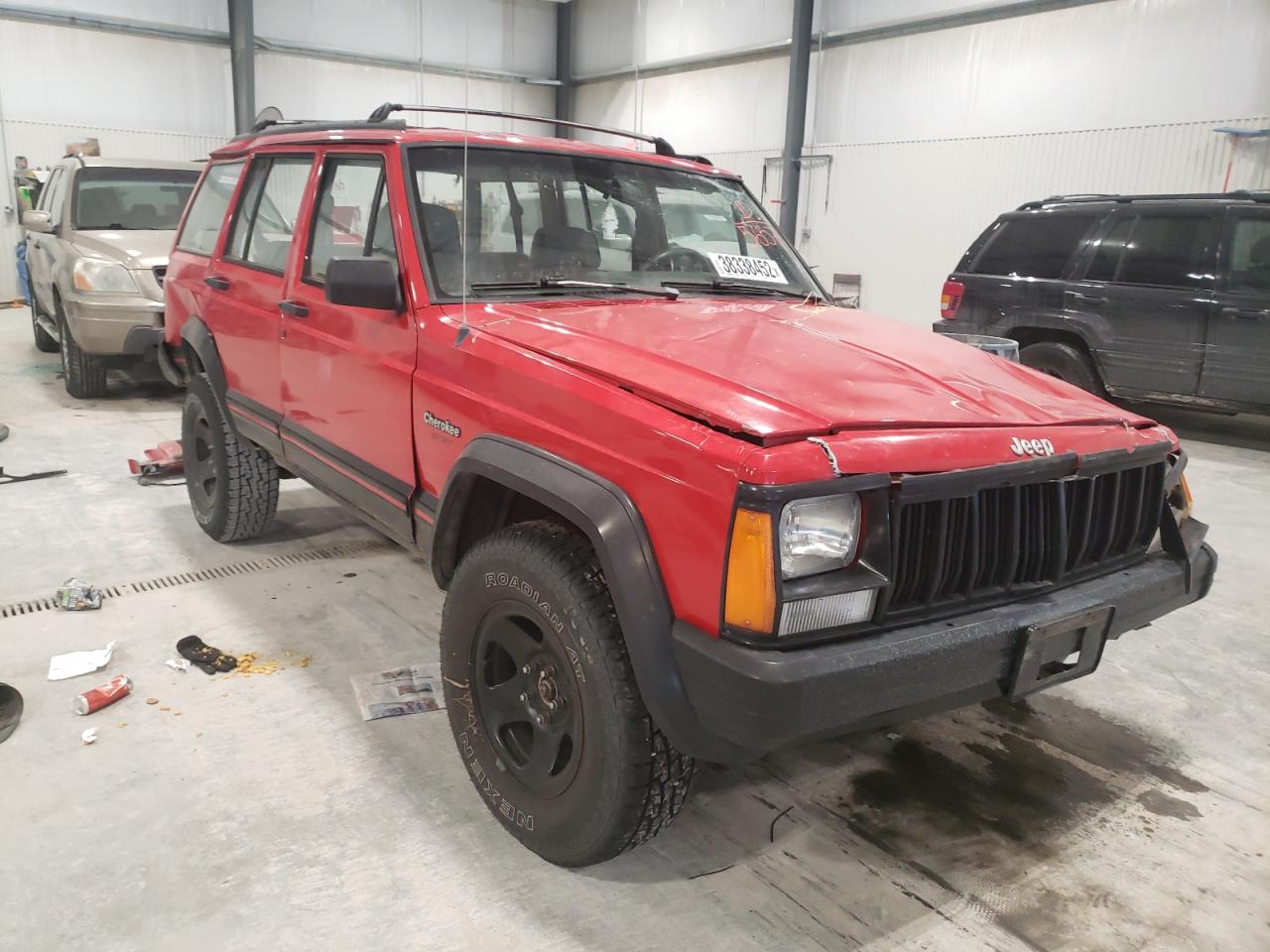 JEEP CHEROKEE S 1993 with VIN 1J4FT68S1PL605657 - Photo from auction