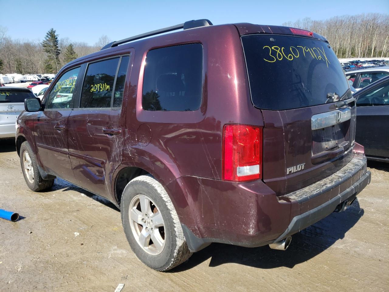Photo 3 from auction – 2011 HONDA PILOT EX with VIN 5FNYF4H45BB093876