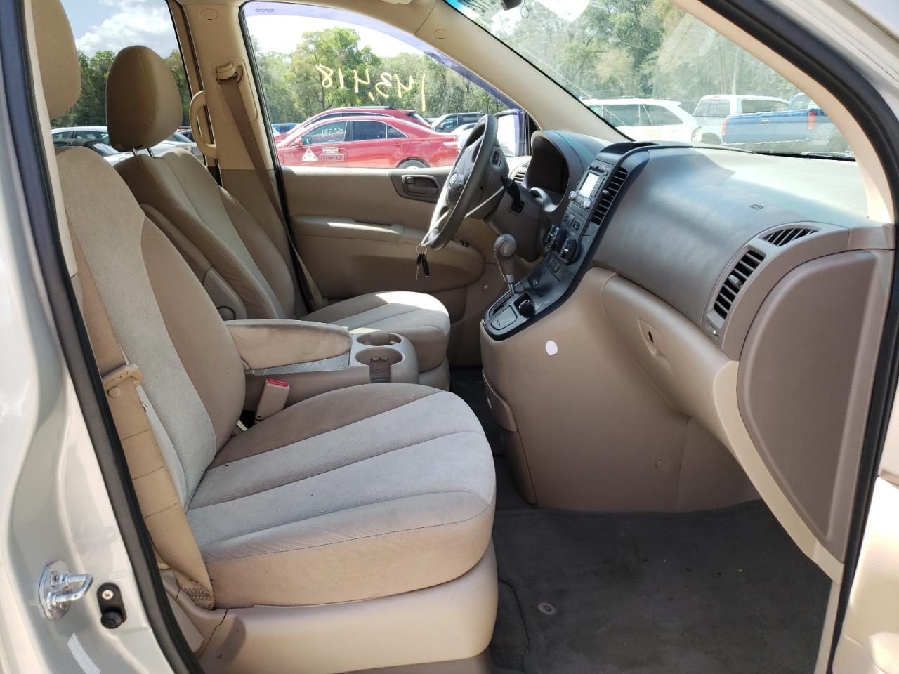 Photo 5 from auction – 2012 KIA SEDONA LX with VIN KNDMG4C7XC6499730