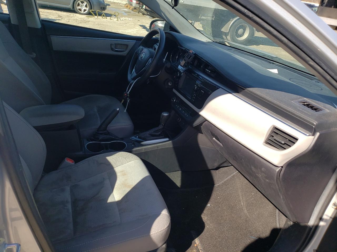 Photo 5 from auction – 2016 TOYOTA COROLLA L with VIN 2T1BURHE1GC611639