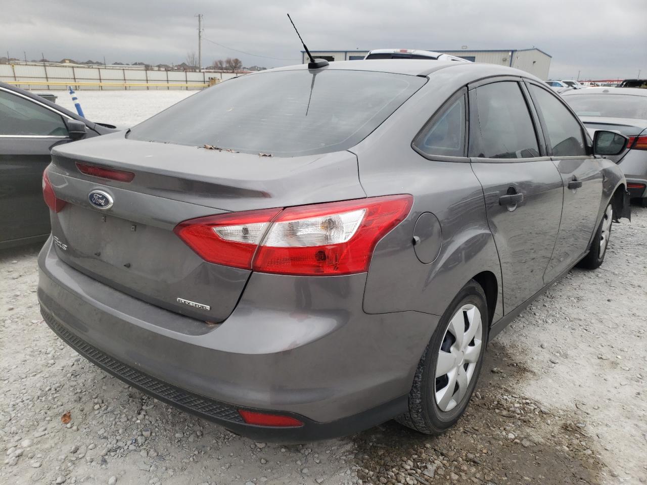 Photo 4 from auction – 2014 FORD FOCUS S with VIN 1FADP3E21EL398680