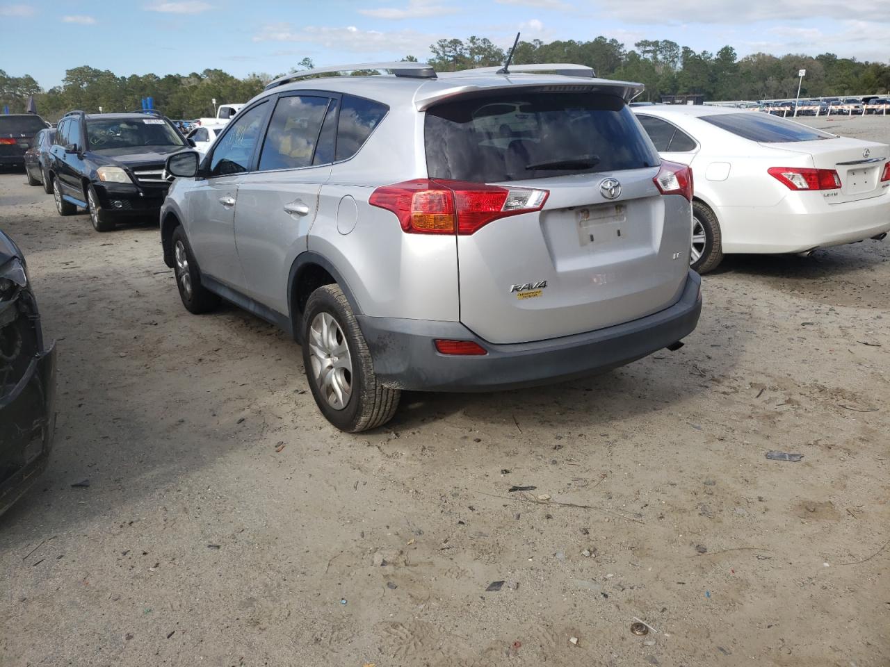 Photo 3 from auction – 2014 TOYOTA RAV4 LE with VIN 2T3ZFREV5EW083409
