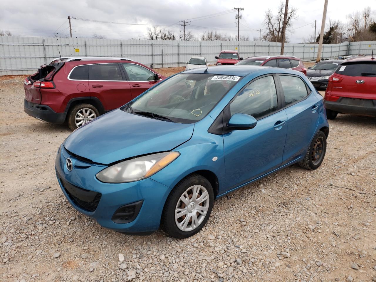 Photo 2 from auction – 2011 MAZDA MAZDA2 with VIN JM1DE1HY1B0125501