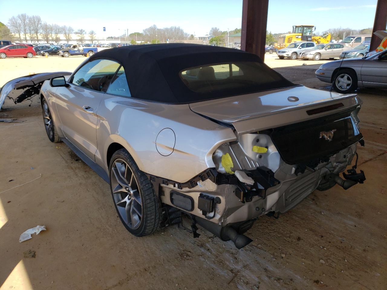Photo 3 from auction – 2015 FORD MUSTANG with VIN 1FATP8UH9F5365608