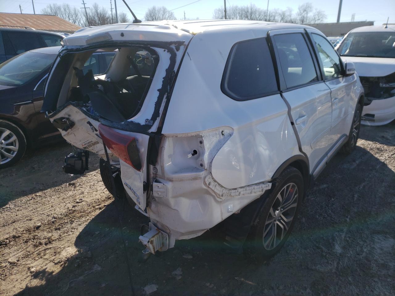 Photo 4 from auction – 2016 MITSUBISHI OUTLANDER with VIN JA4AZ3A34GZ017758