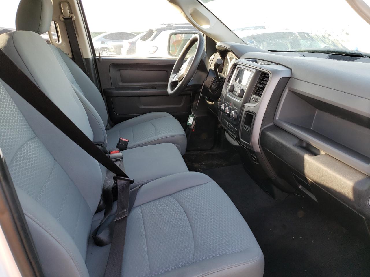 Photo 5 from auction – 2017 RAM 1500 ST with VIN 1C6RR7FT3HS556933
