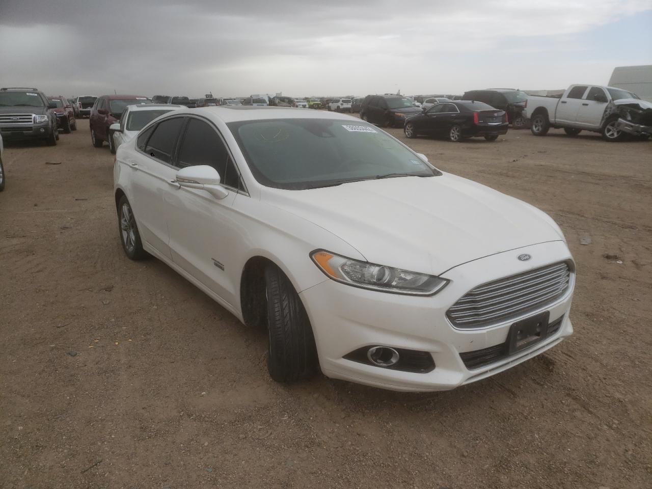 FORD FUSION TIT 2016 with VIN 3FA6P0SU8GR115788 - Photo from auction