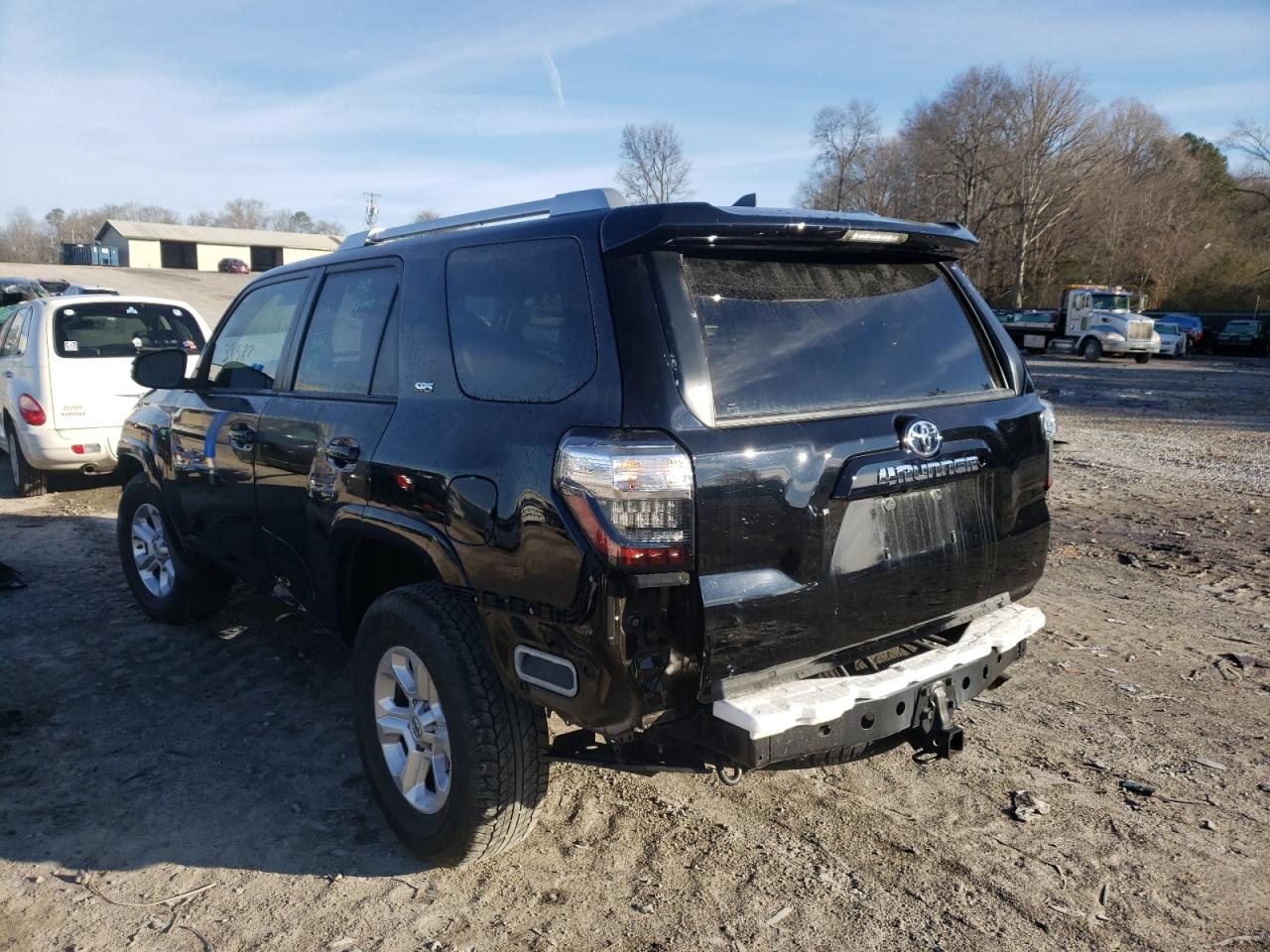 Photo 3 from auction – 2018 TOYOTA 4RUNNER SR with VIN JTEZU5JR2J5180278
