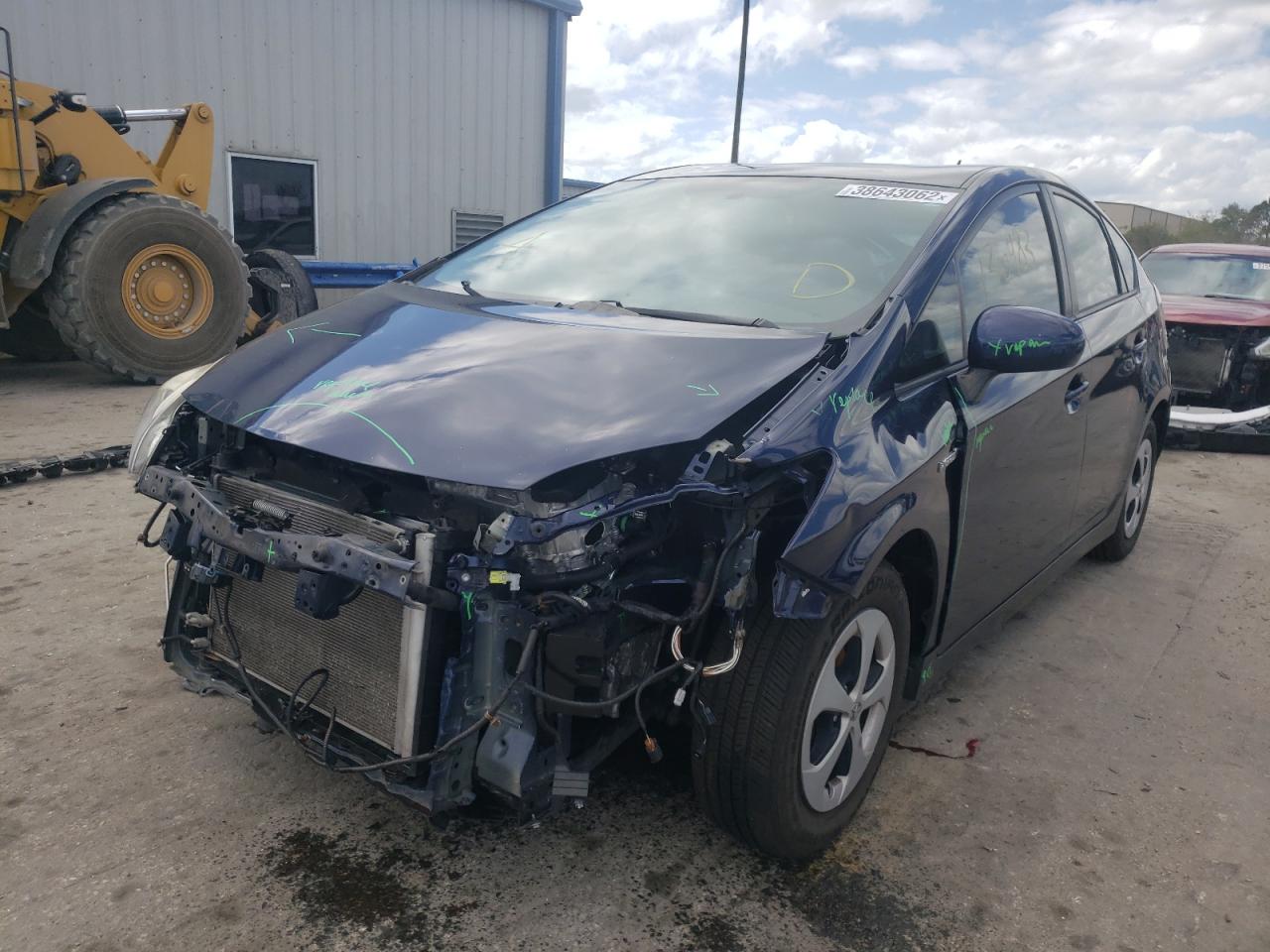 Photo 2 from auction – 2014 TOYOTA PRIUS with VIN JTDKN3DU5E1825574