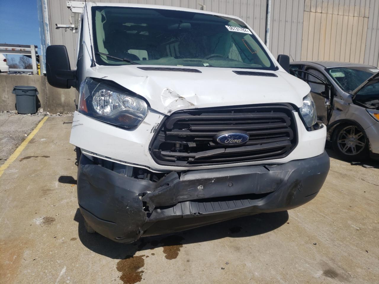 Photo 9 from auction – 2015 FORD TRANSIT T- with VIN 1FTYR2ZMXFKA24748