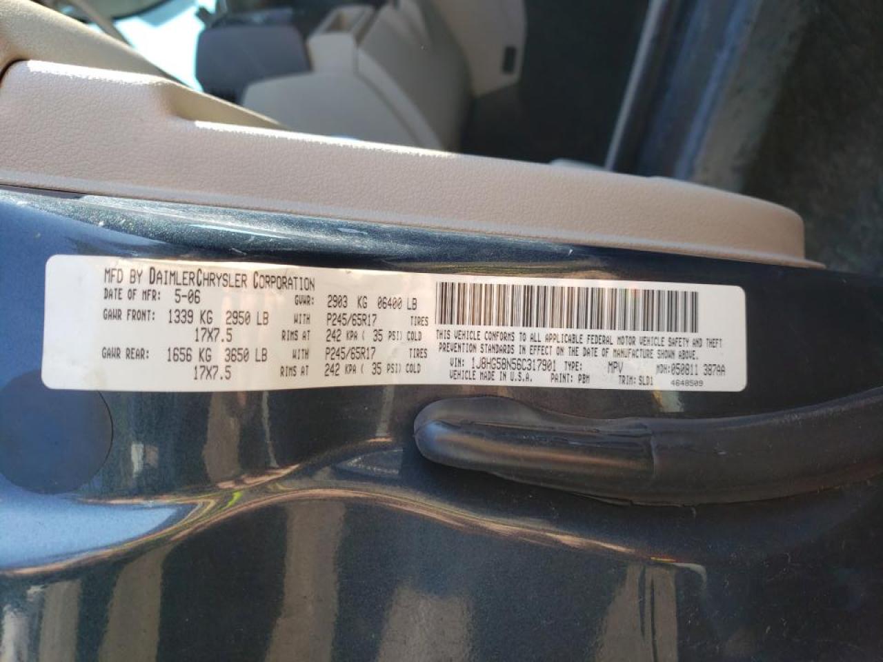 Photo 10 from auction – 2006 JEEP COMMANDER with VIN 1J8HG58N56C317901