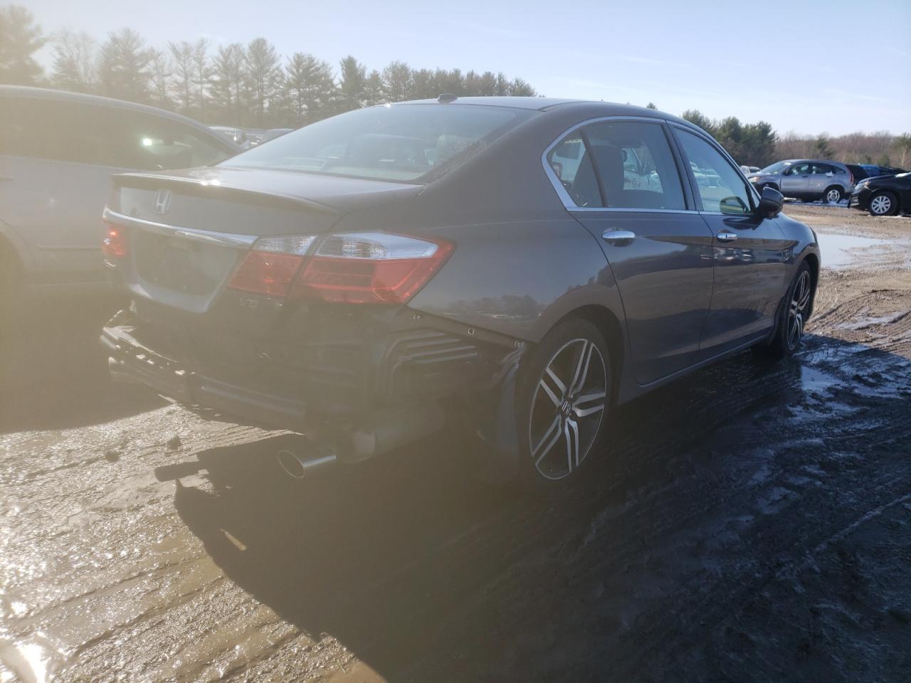Photo 4 from auction – 2015 HONDA ACCORD EXL with VIN 1HGCR3F81FA029545