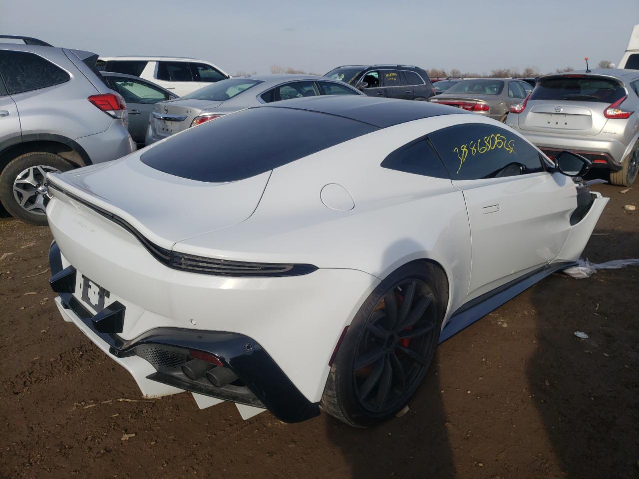 Photo 4 from auction – 2020 ASTON MARTIN VANTAGE with VIN SCFSMGAW3LGN03351