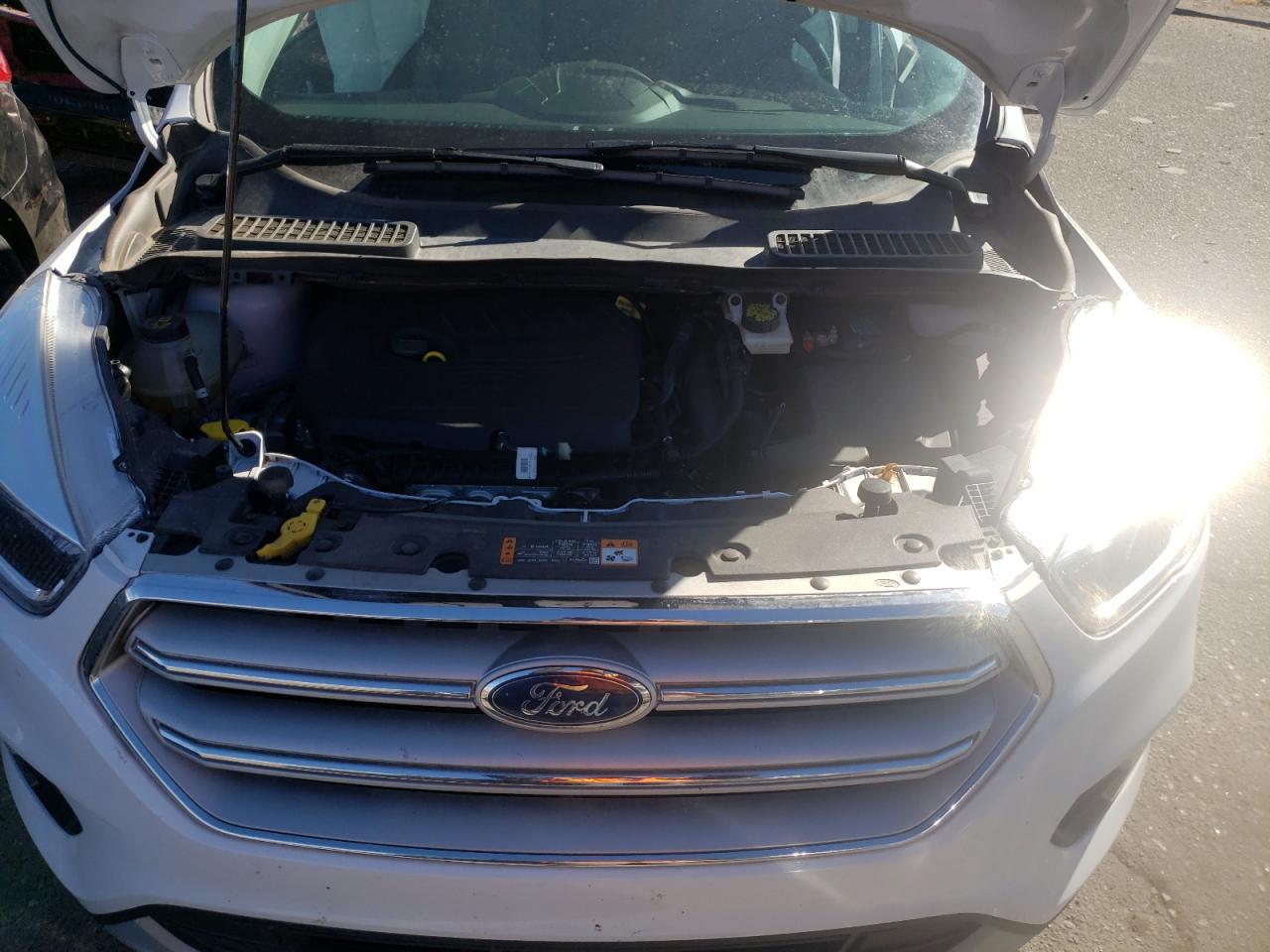 Photo 7 from auction – 2018 FORD ESCAPE SE with VIN 1FMCU9GD8JUB61524