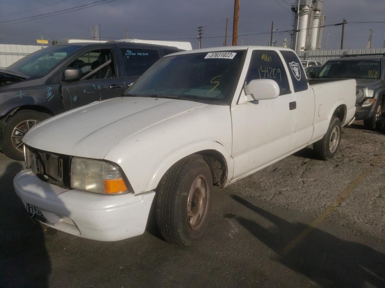 Photo 2 from auction – 2000 GMC SONOMA with VIN 1GTCS19W7Y8125210