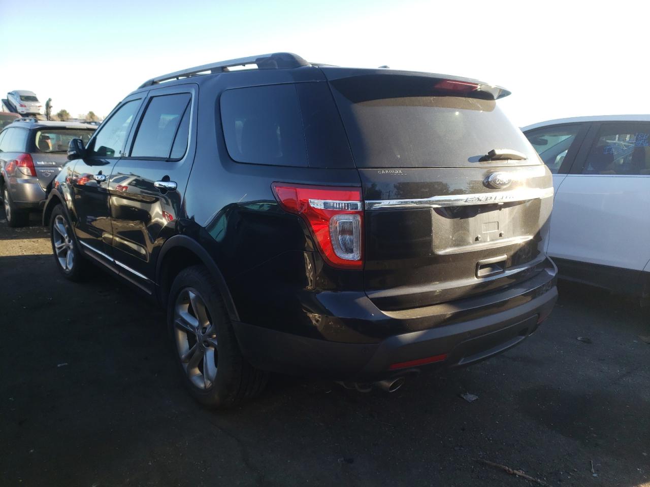 Photo 3 from auction – 2013 FORD EXPLORER L with VIN 1FM5K8F82DGC02651