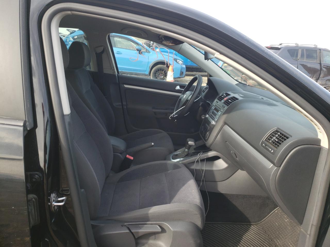 Photo 5 from auction – 2007 VOLKSWAGEN JETTA with VIN 3VWGF71KX7M127008