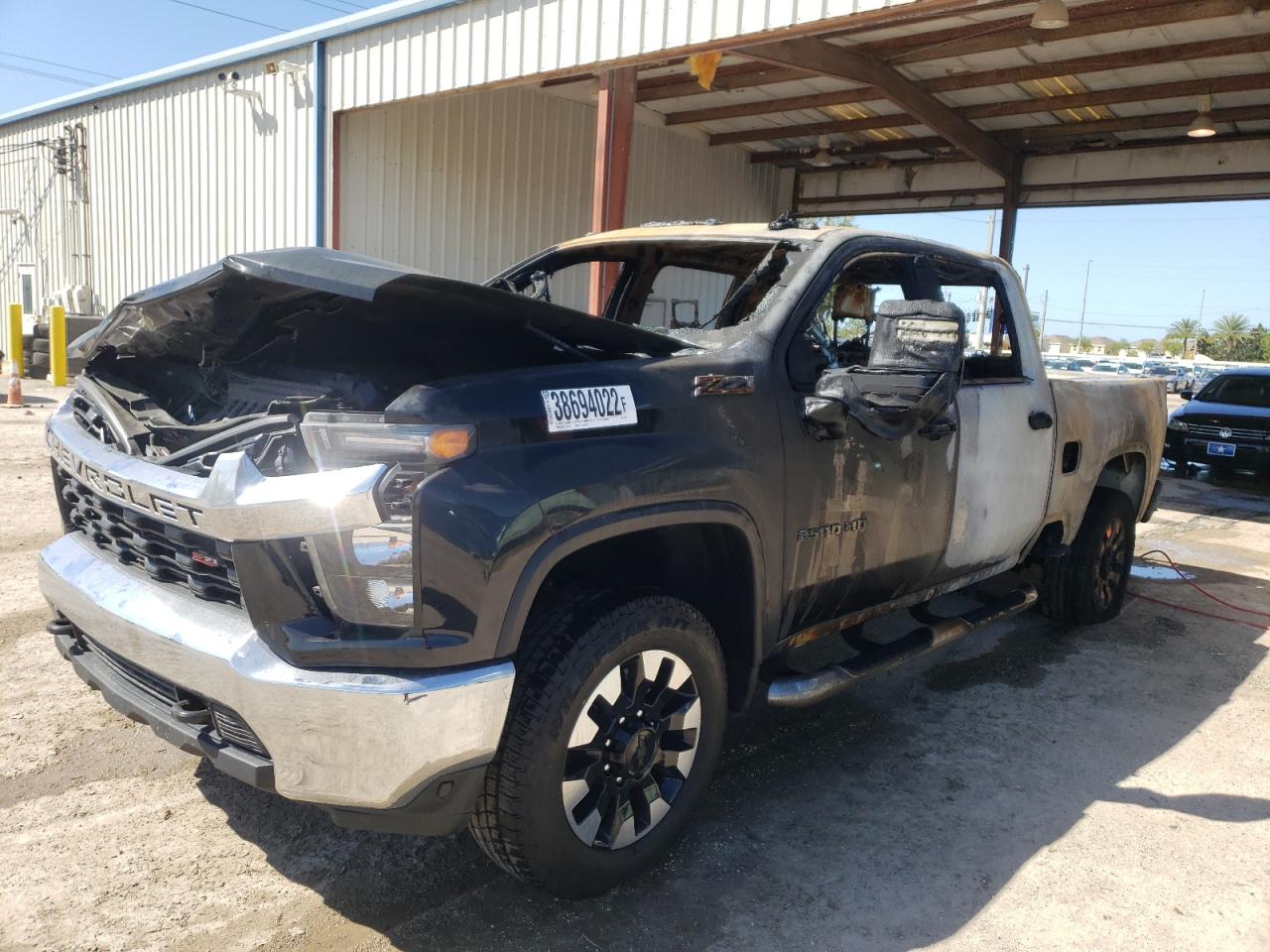 Photo 2 from auction – 2020 CHEVROLET SILVERADO with VIN 1GC4YNEYXLF231611