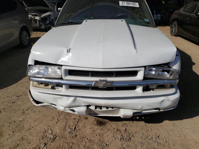 Photo 9 from auction – 2004 CHEVROLET BLAZER with VIN 1GNDT13XX4K129114