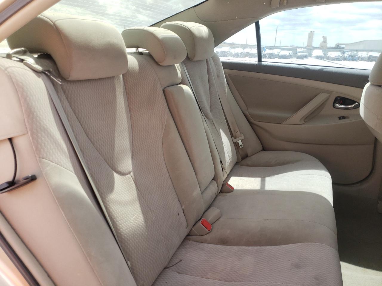 Photo 6 from auction – 2011 TOYOTA CAMRY BASE with VIN 4T1BF3EK4BU666420