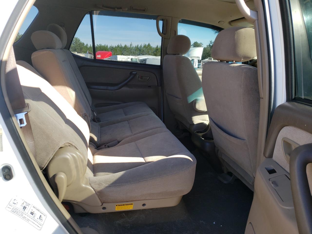 Photo 6 from auction – 2003 TOYOTA SEQUOIA SR with VIN 5TDZT34A73S177682