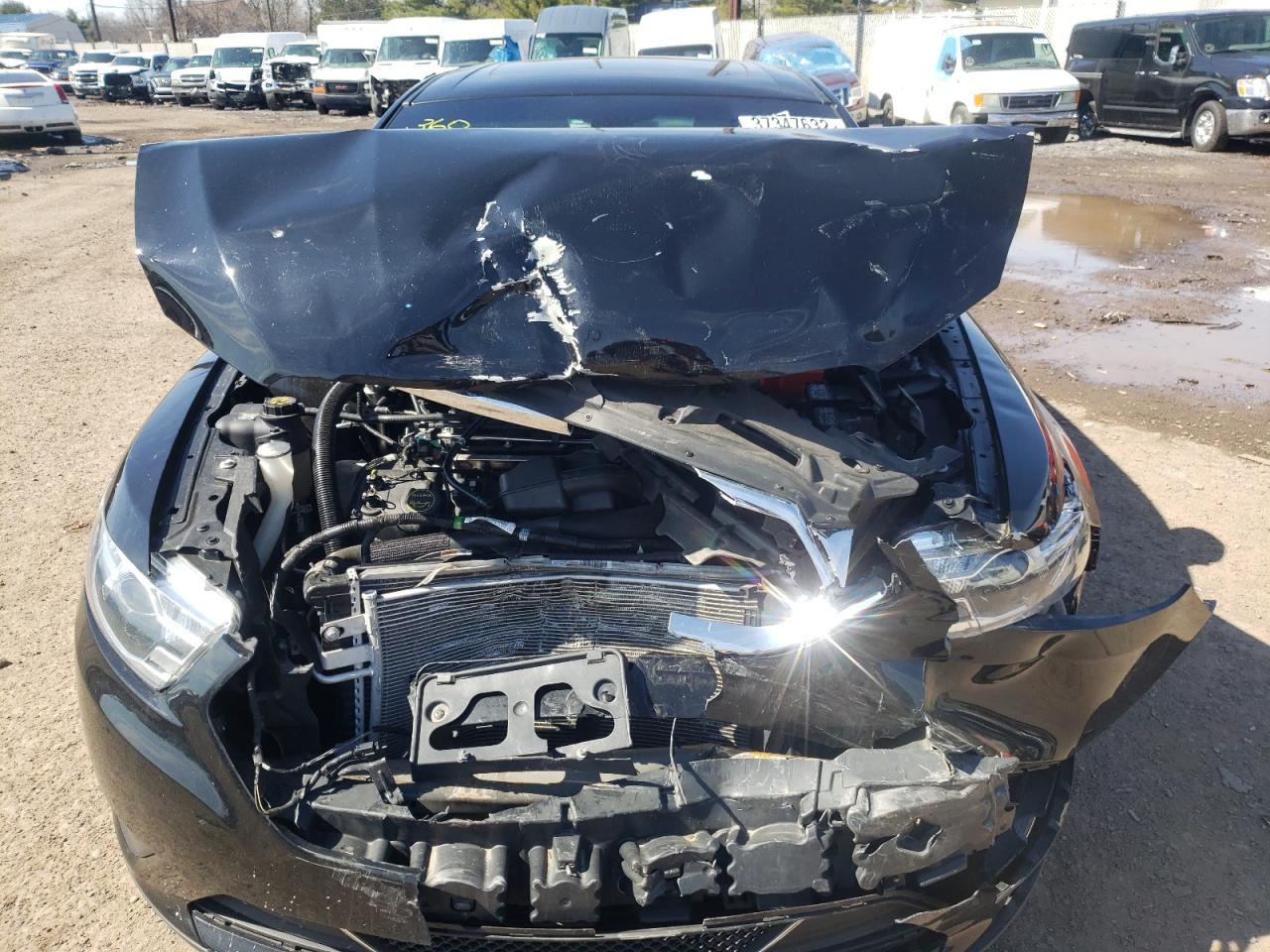 Photo 7 from auction – 2018 FORD TAURUS LIM with VIN 1FAHP2F83JG126682