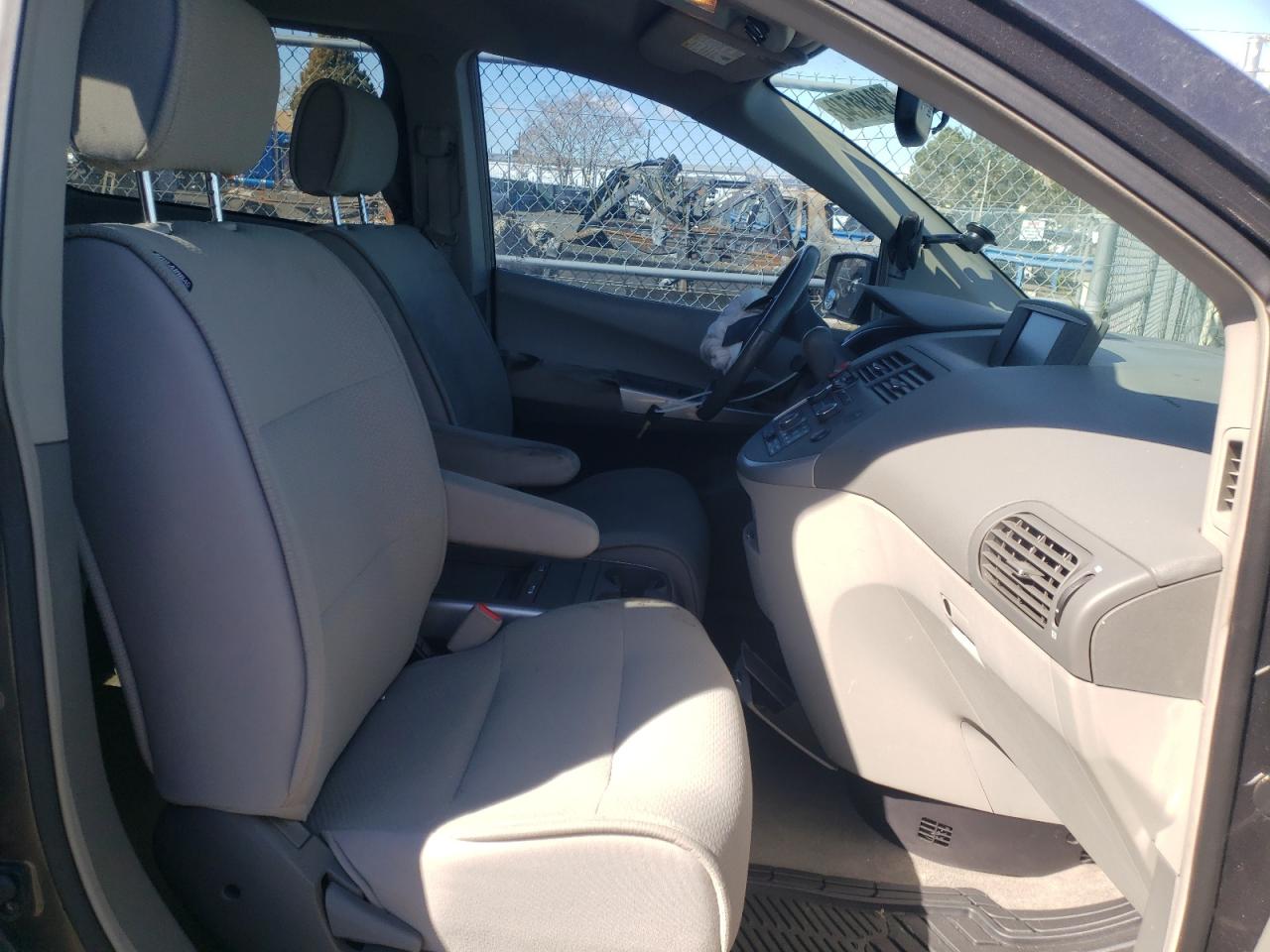 Photo 5 from auction – 2008 NISSAN QUEST S with VIN 5N1BV28U58N106547